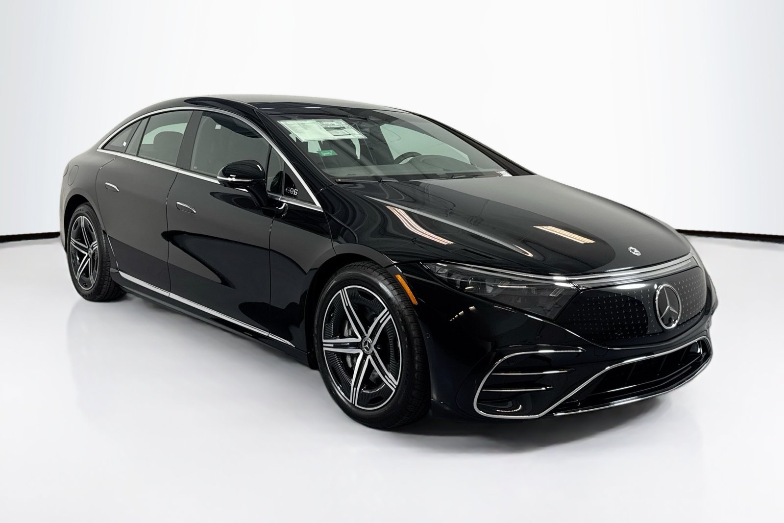 New 2026 Black Mercedes-Benz EQS 450 image 3