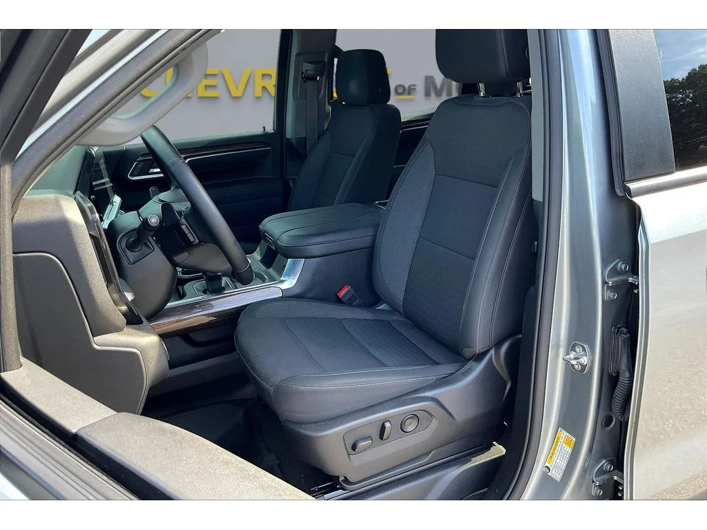 Used 2025 Sterling Gray Metallic Chevrolet RST image 17