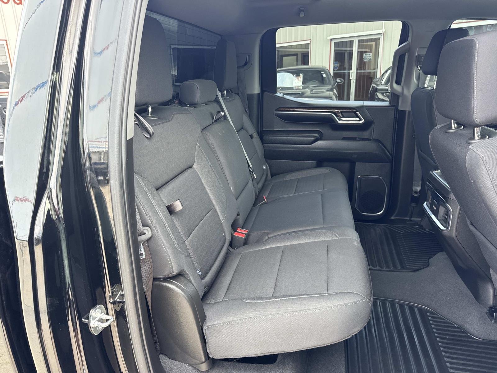 Used 2024 Onyx Black GMC Elevation image 9