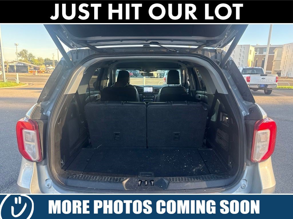 Used 2021 Silver Metallic Ford Limited image 16