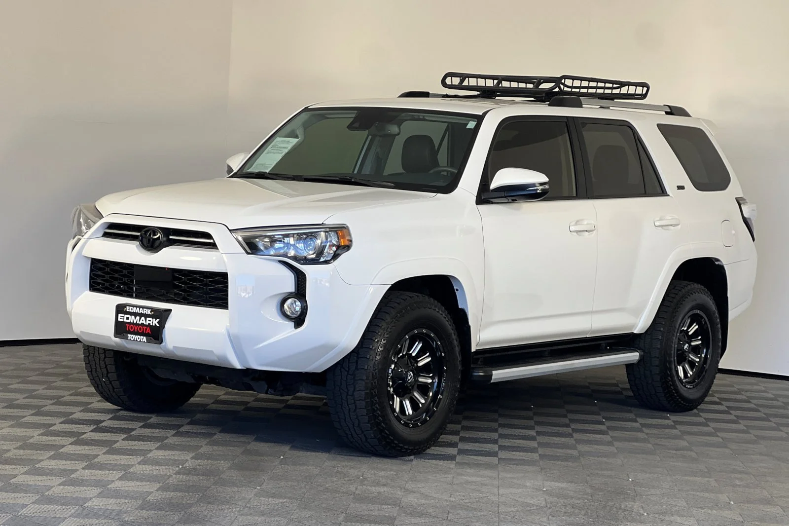 Used 2020 Super White Toyota SR5 Premium image 7