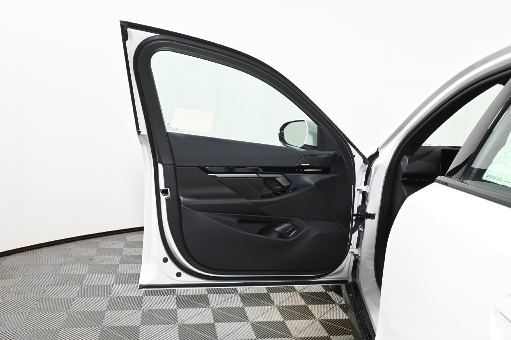 2026 BMW 5 Series 530i - Photo 23