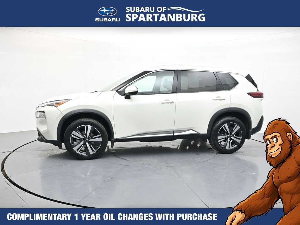 Used 2023 Pearl White Nissan SL image 3