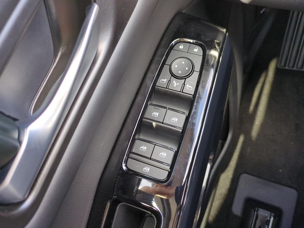 New 2026 Boulder Gray Pearl / Super Black Two-tone Nissan Platinum image 19