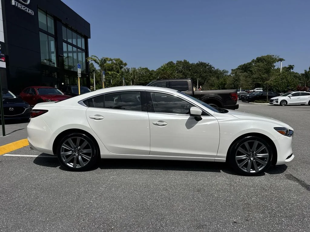 Used 2020 Snowflake White Pearl Mica Mazda Touring image 5