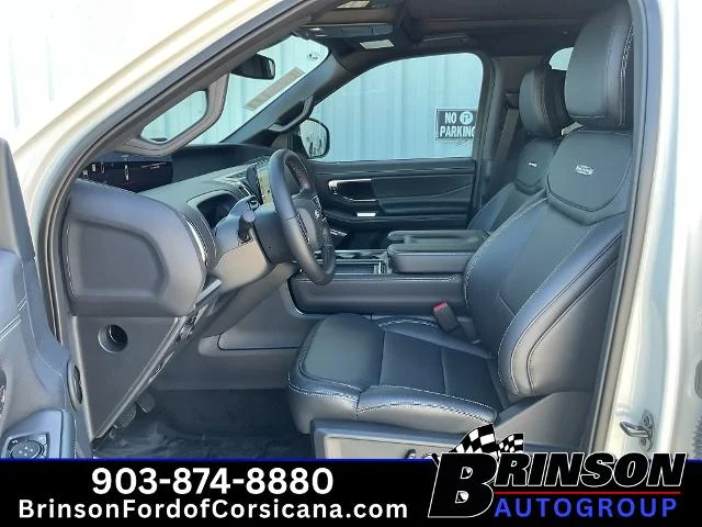 New 2027 Star White Metallic Tri-Coat Ford Platinum image 32
