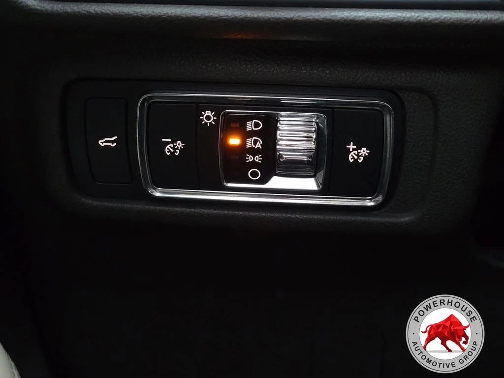 Used 2020 Black Lincoln Standard image 27