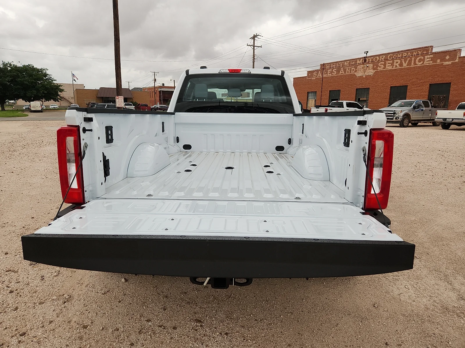 New 2026 Oxford White Ford F-450® XL image 12