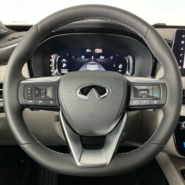 New 2027 2T RAD WHT INFINITI Autograph AWD image 13