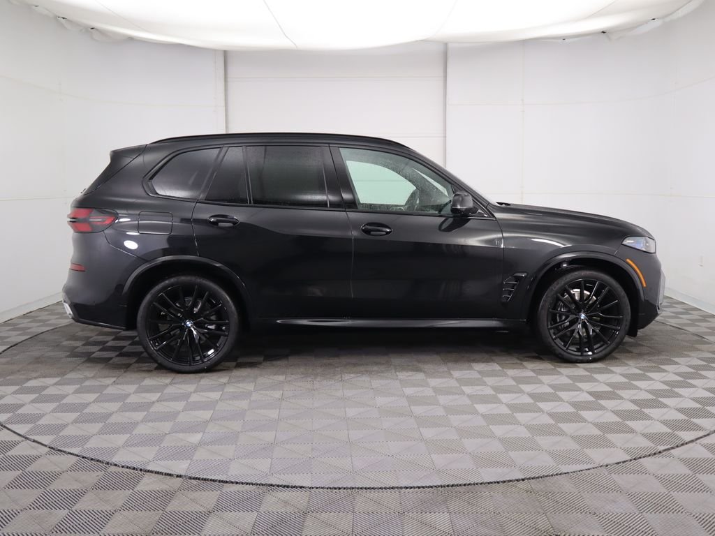 Used 2026 Black Sapphire Metallic BMW xDrive40i image 5
