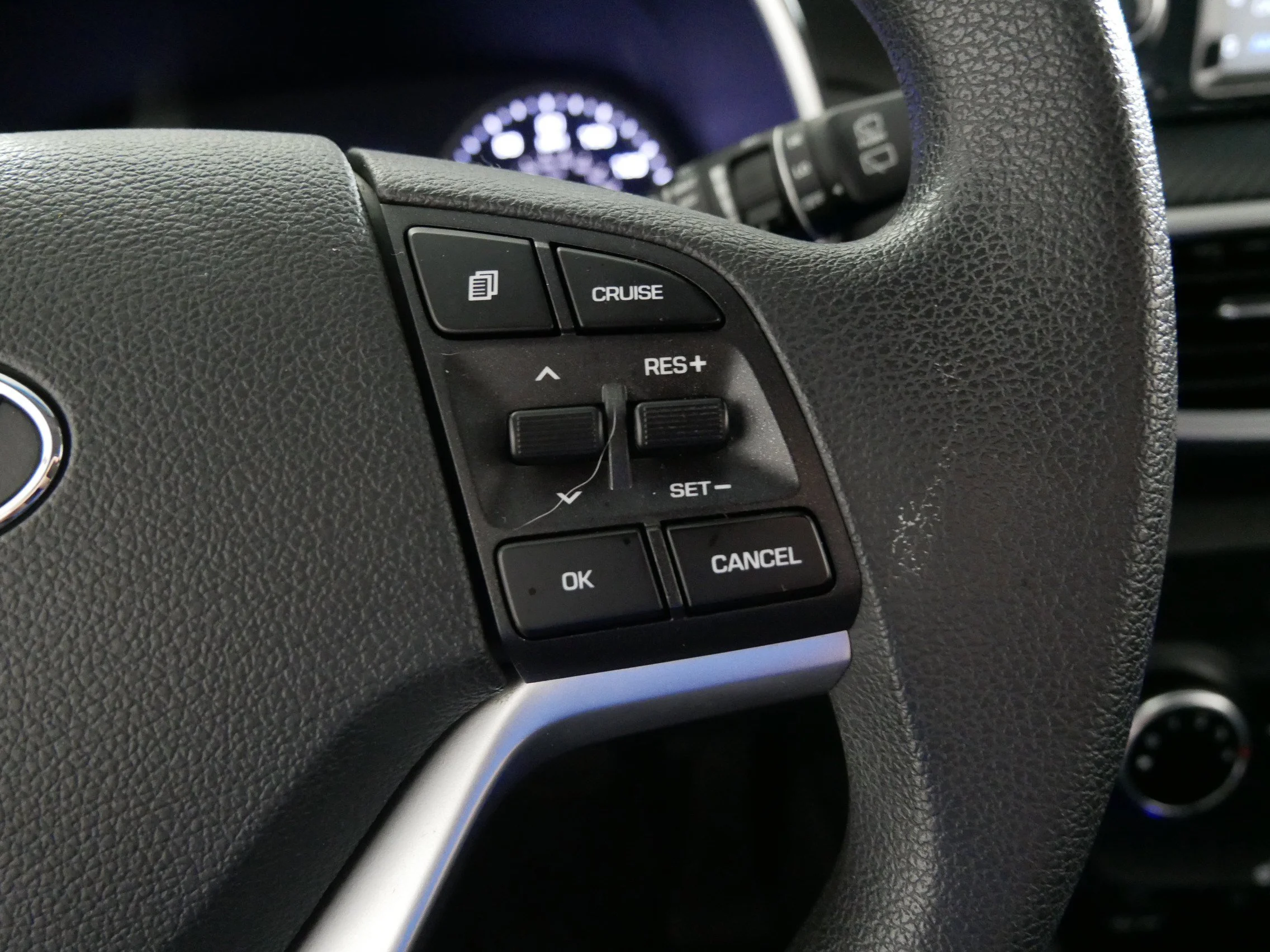 Used 2019 Gemstone Red Hyundai Value image 28