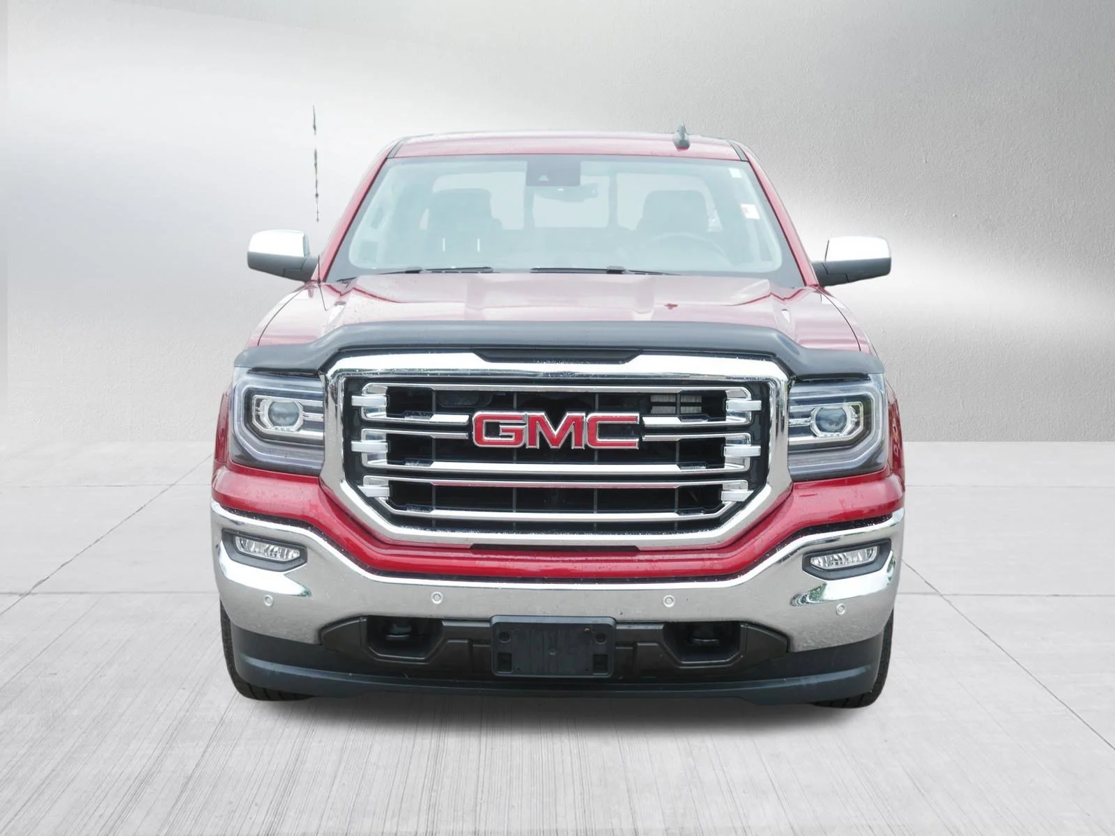 Used 2018 Red Quartz Tintcoat GMC SLT image 2