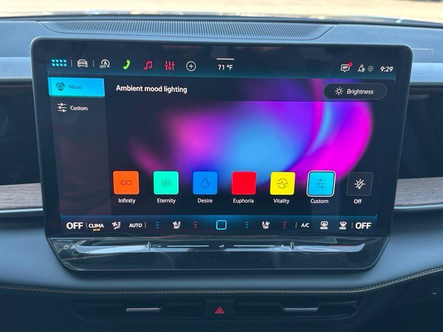 New 2027 Mountain Lake Blue Metallic Volkswagen SE w/Technology image 34