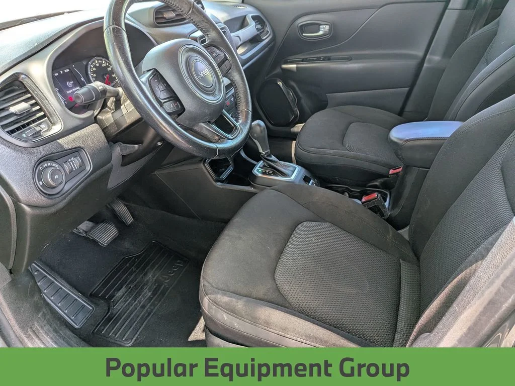 Used 2020 Gray Jeep Latitude image 13