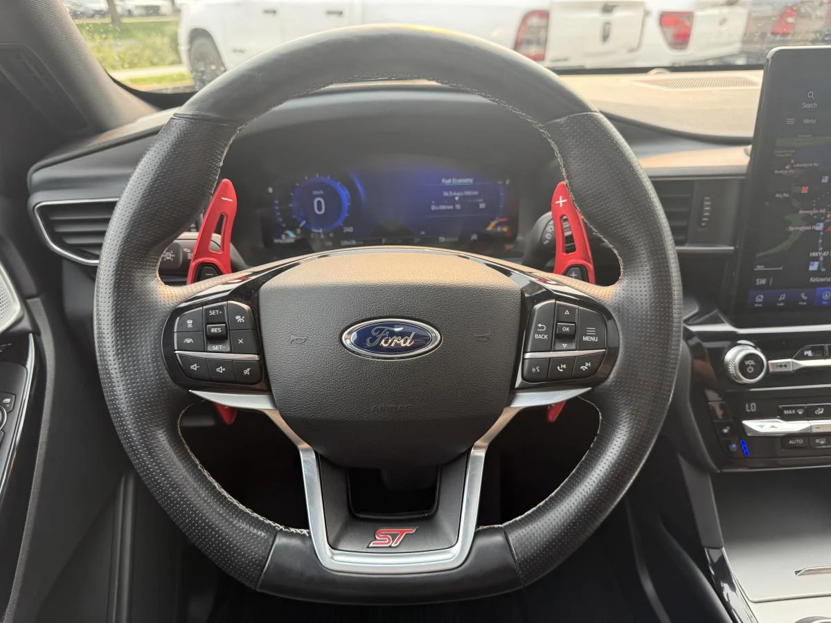 Used 2021 White Ford St Awd image 30