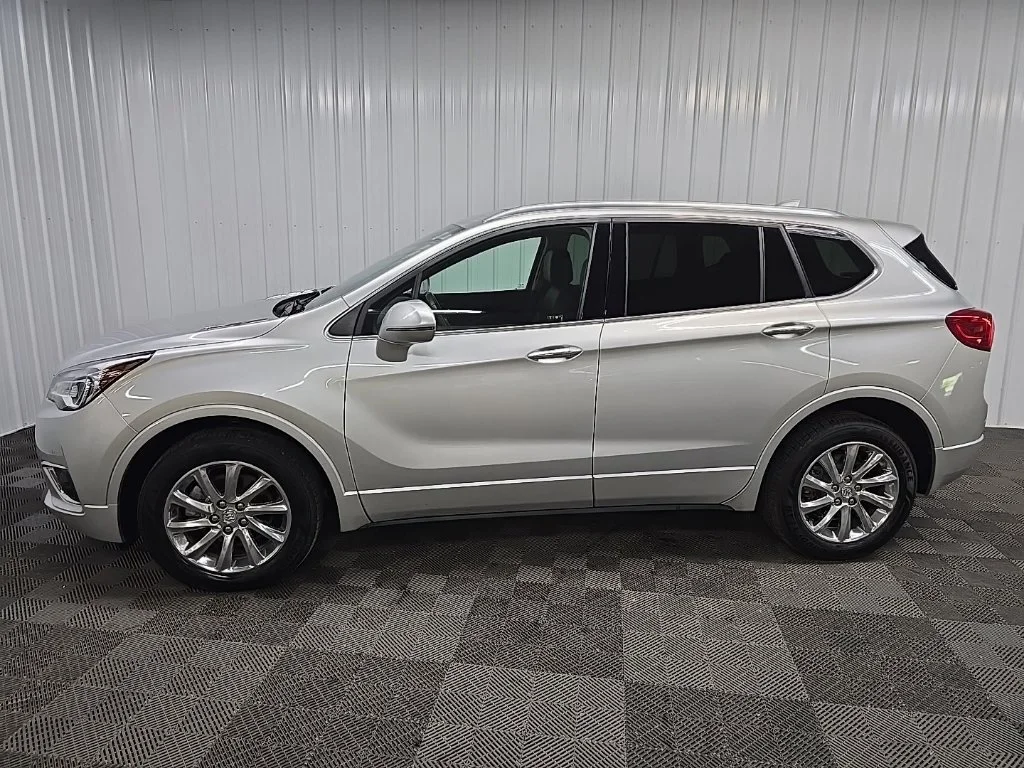 Used 2019 Silver Buick Essence image 5