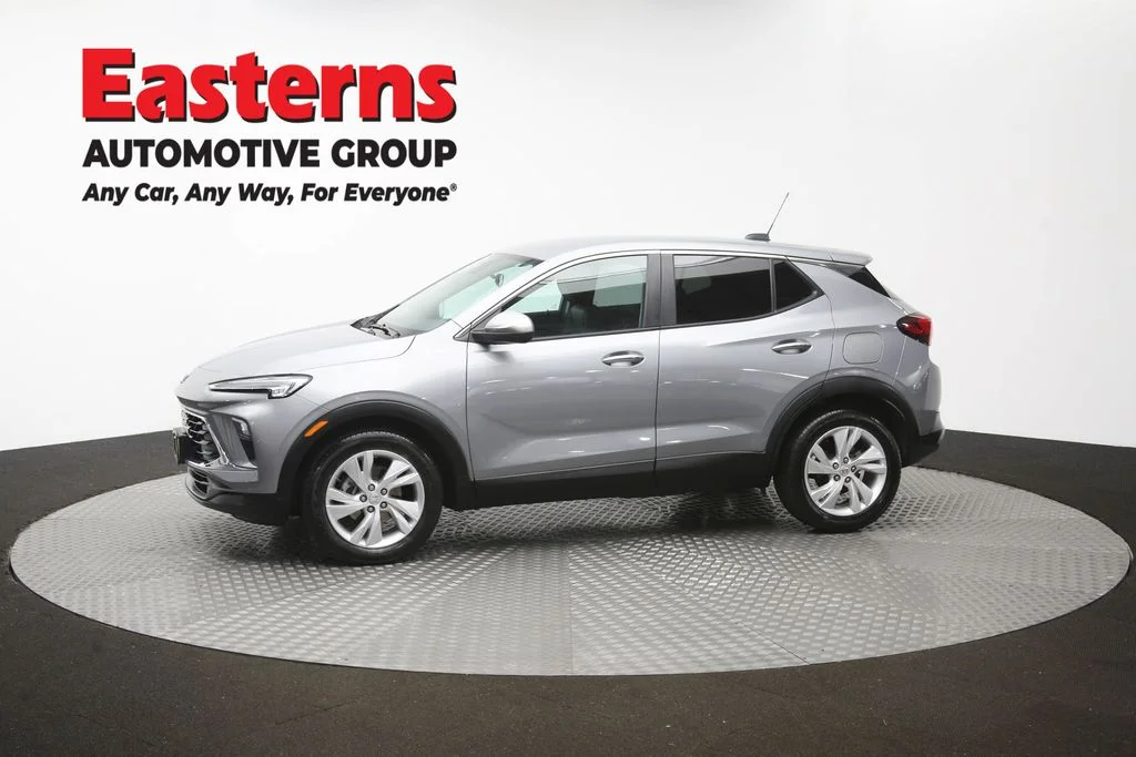 Used 2024 Gray Buick Preferred image 56