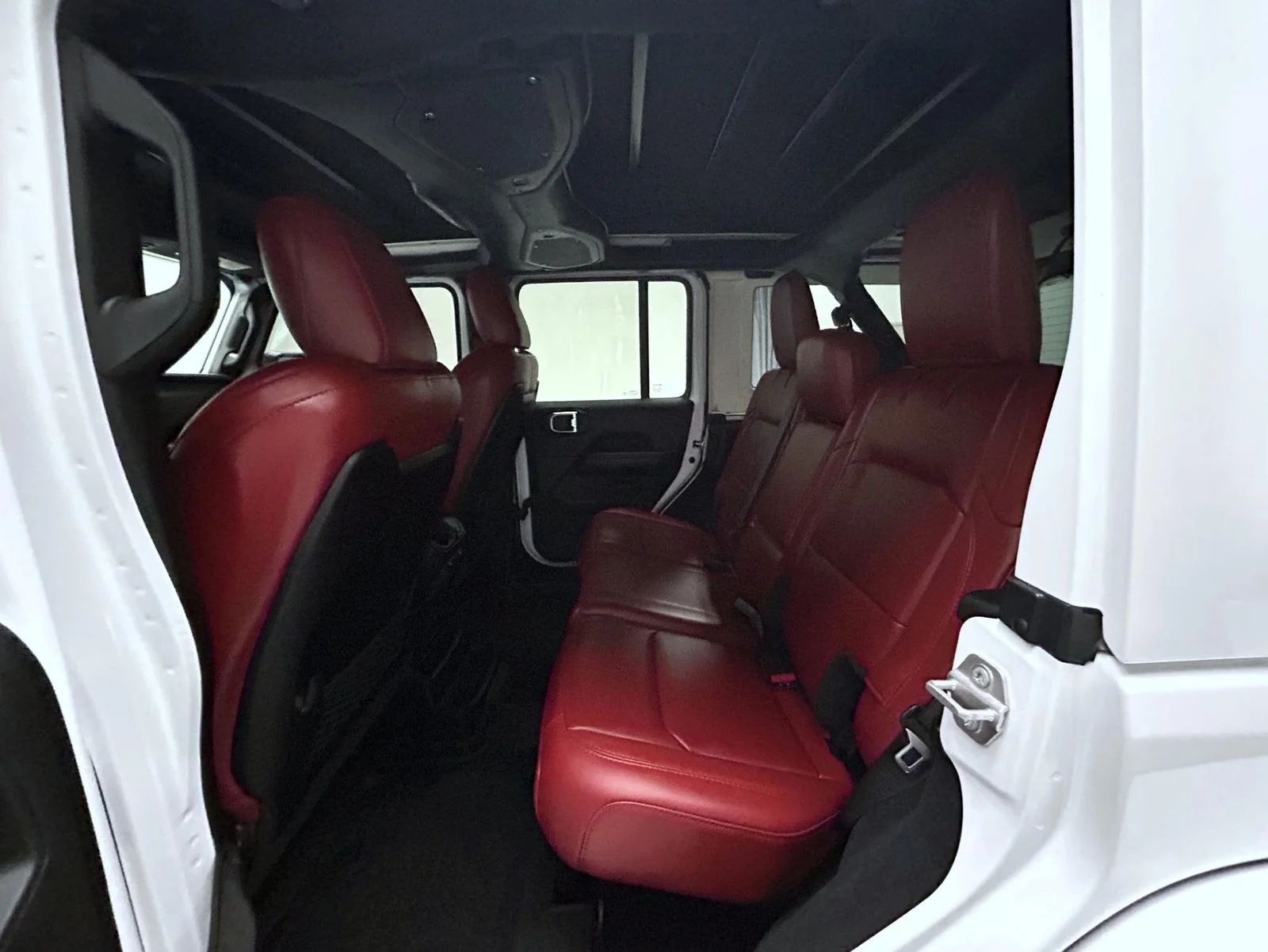 Used 2024 White Jeep Rubicon 392 image 19