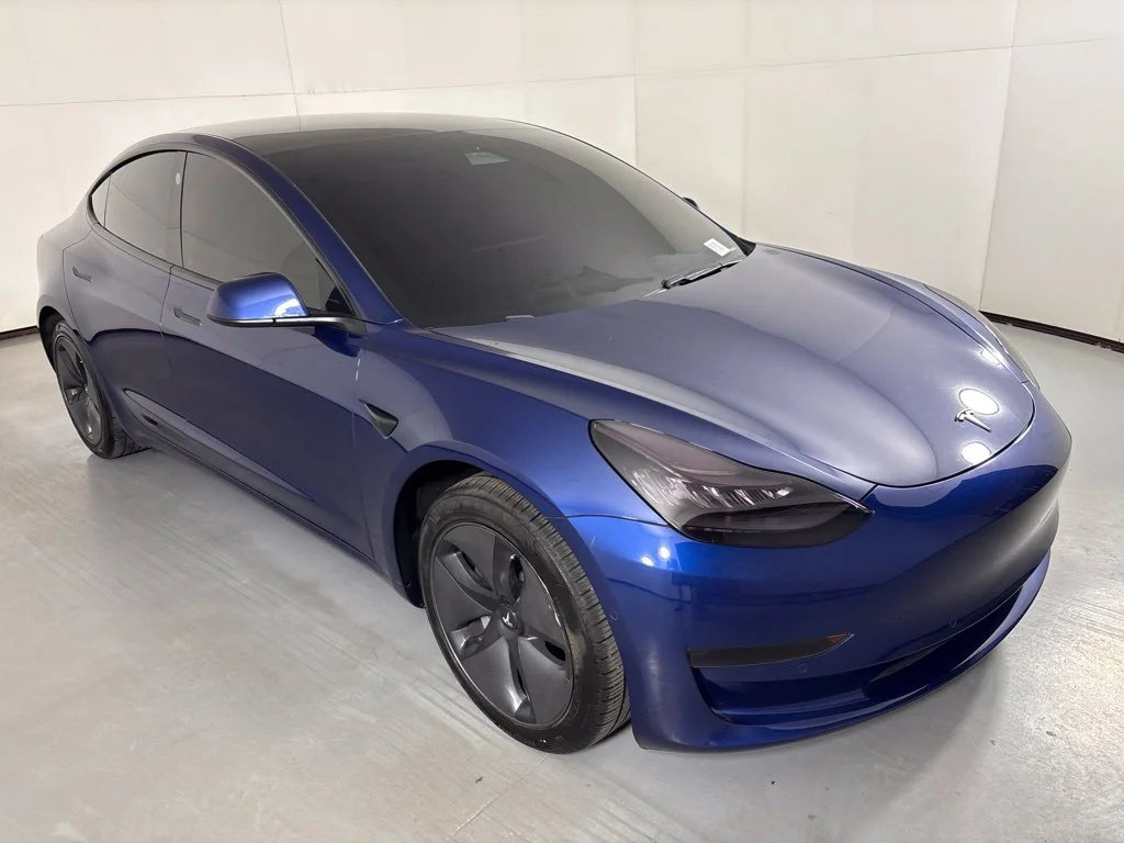 Used 2019 Blue Tesla Mid Range image 2