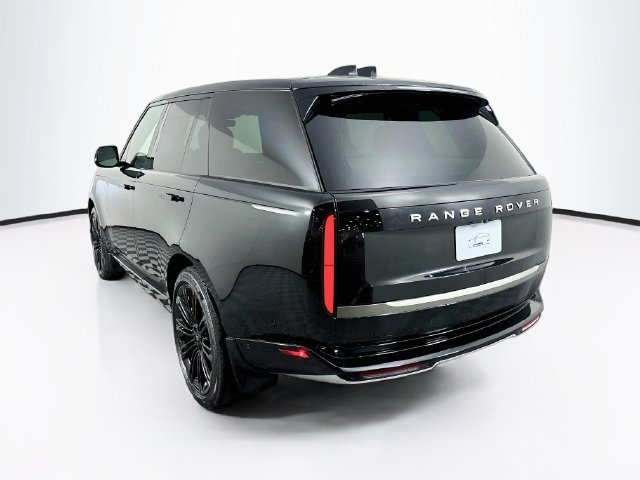 New 2027 Black Land Rover SE image 7