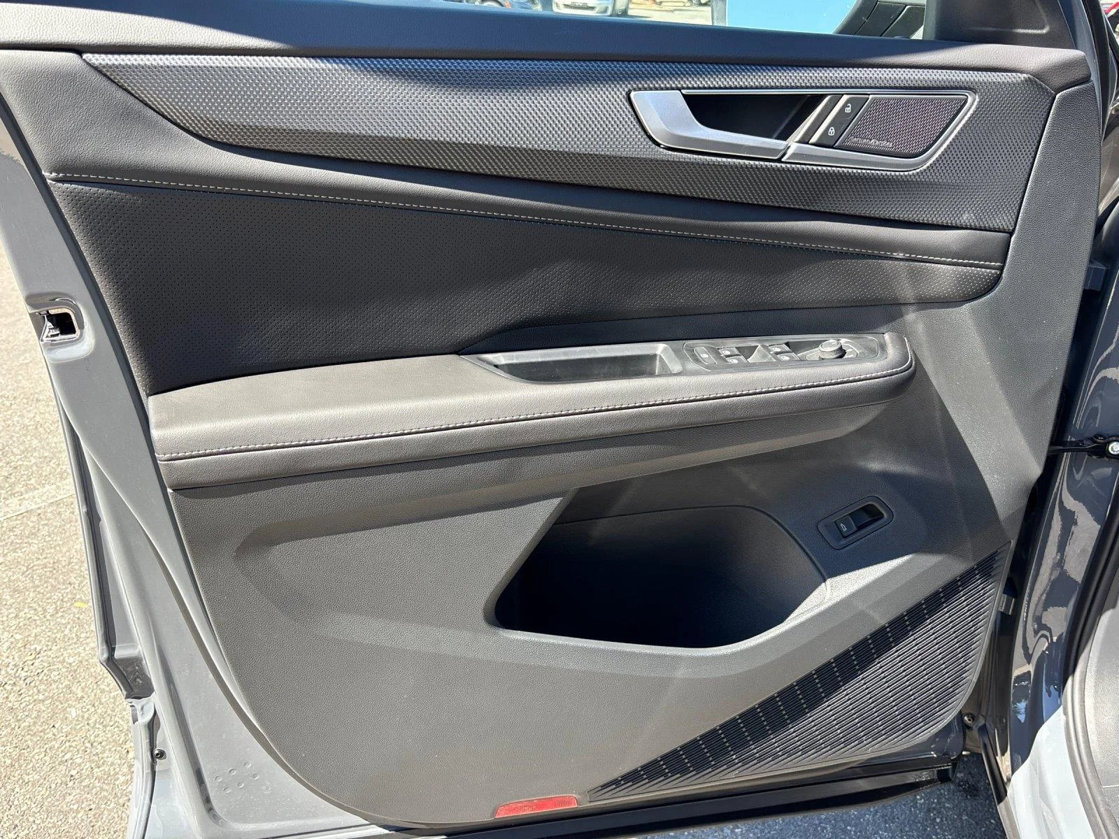 New 2026 Pure Gray Volkswagen 2.0T SEL Premium R-Line image 12