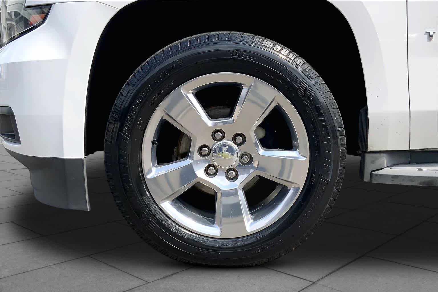 Used 2015 Summit White Chevrolet LT image 10