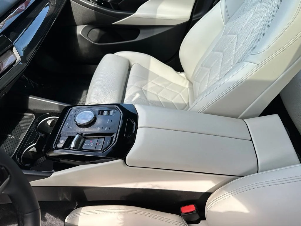 Used 2026 Mineral White Metallic BMW 530i xDrive image 18