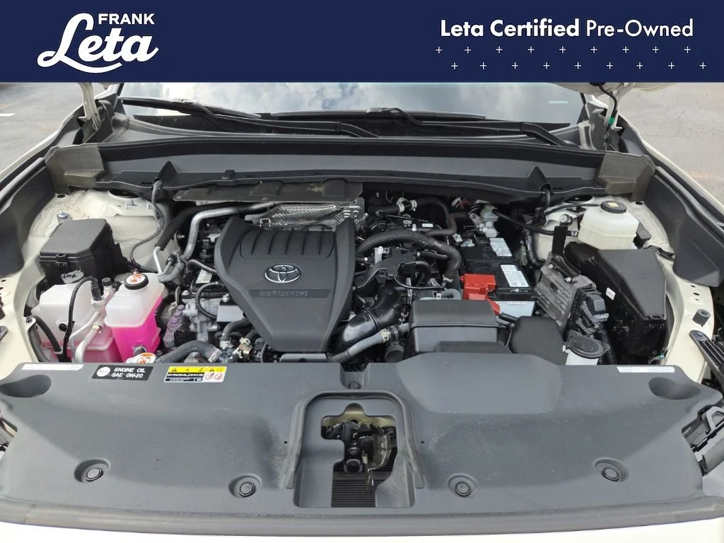 Used 2024 White Toyota Platinum image 25