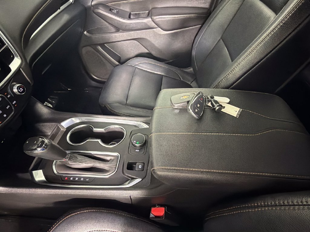 Used 2020 SATIN STEEL METALLIC Chevrolet LS image 25