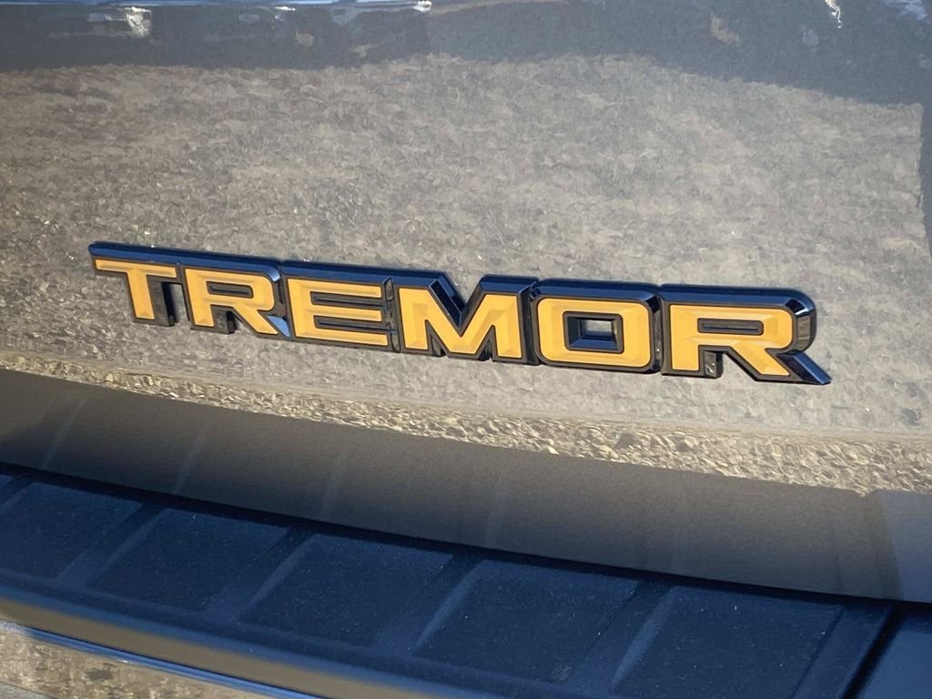 New 2026 Carbonized Gray Metallic Ford Tremor® image 4
