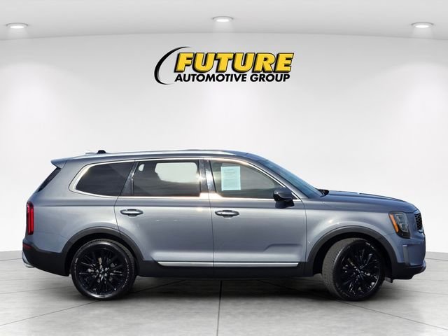 Used 2020 Silver Kia SX image 3