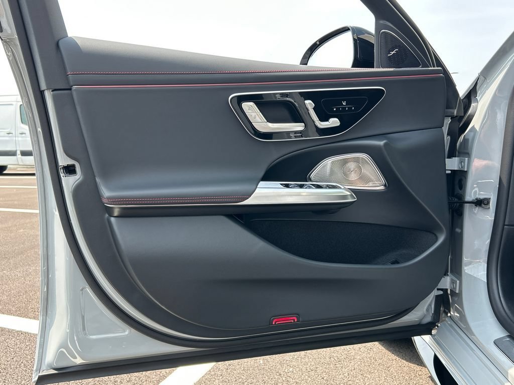 New 2027 MANUFAKTUR Alpine Grey Mercedes-Benz AMG® E 53 E 4MATIC+ Sedan image 49