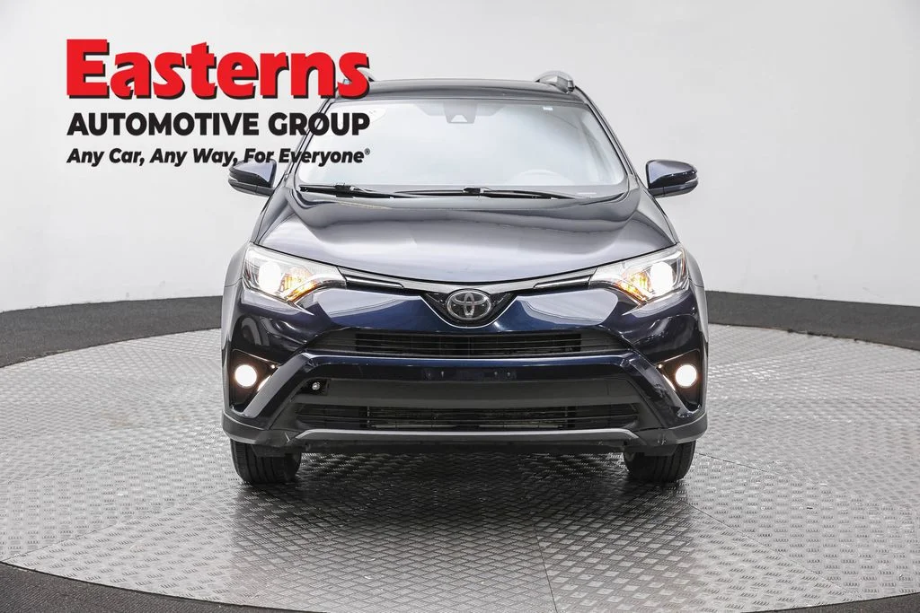 Used 2017 Blue Toyota XLE image 2