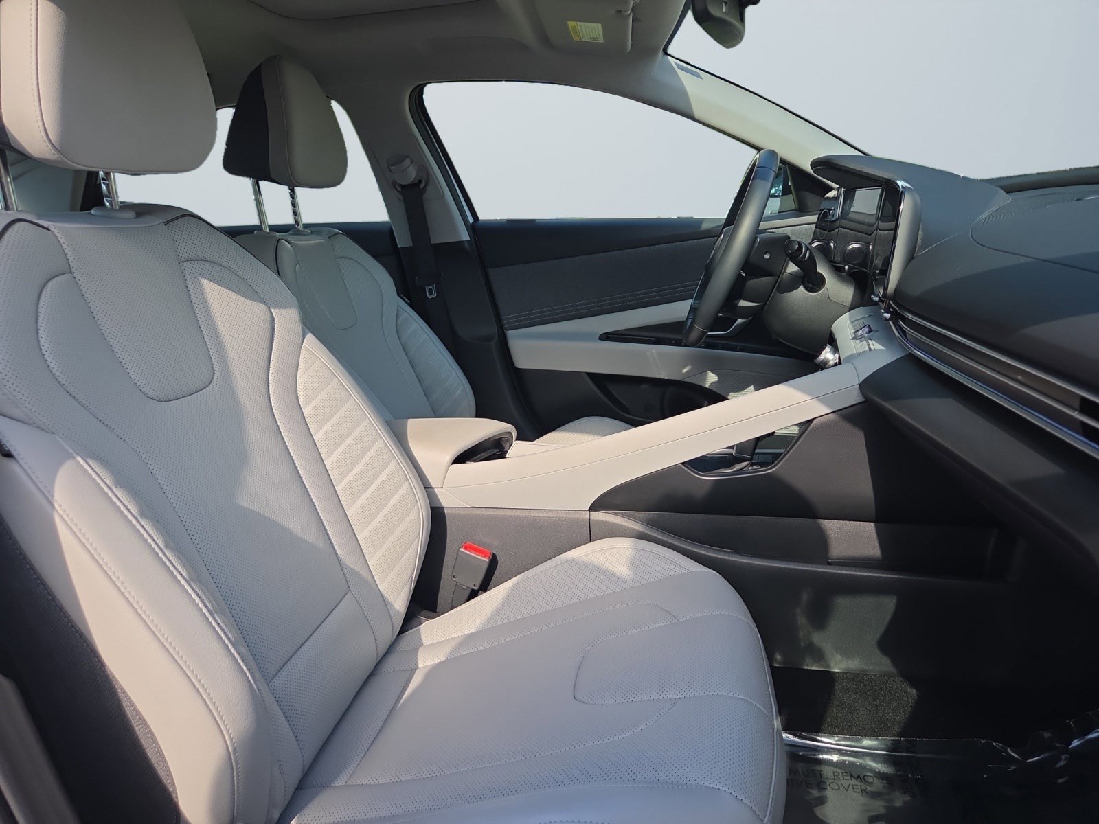 Certified Used 2025 Serenity White Hyundai Limited image 16