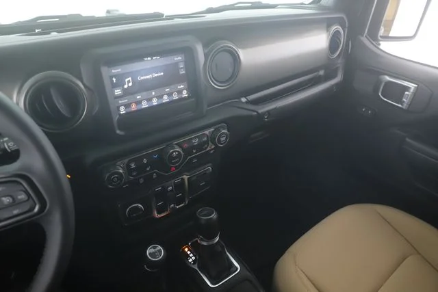Used 2023 Black Jeep Sport S image 25