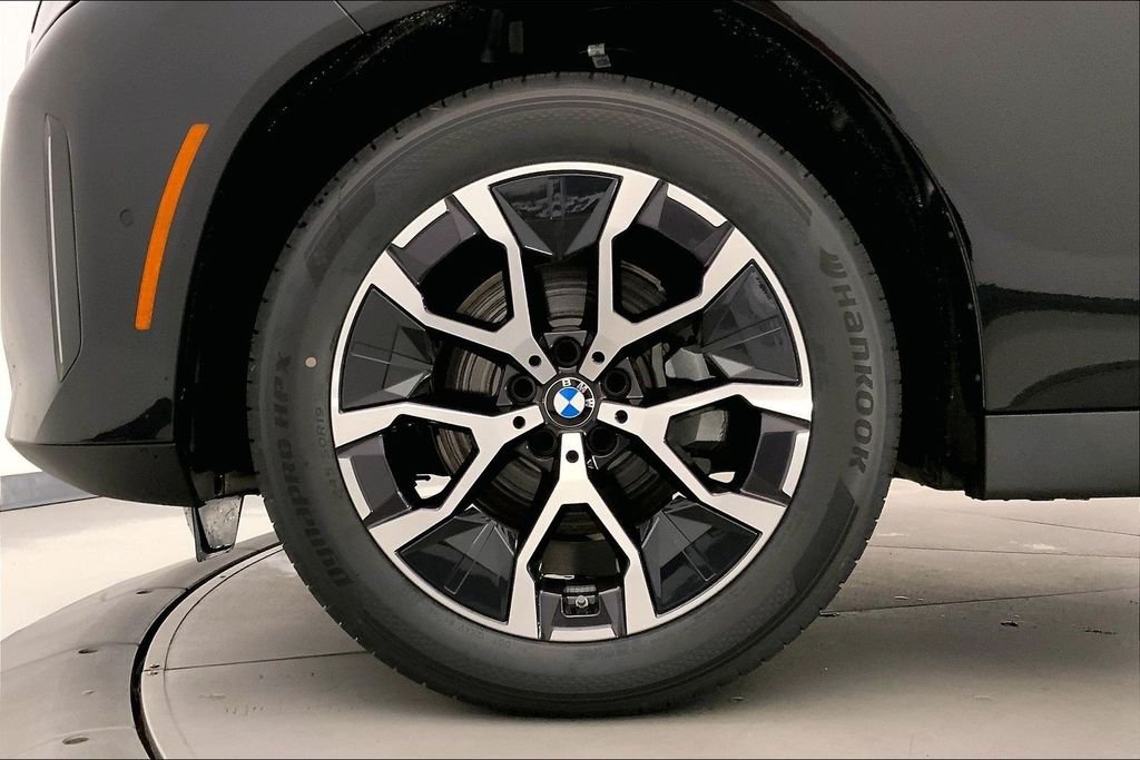 Used 2026 Black Sapphire Metallic BMW  image 9
