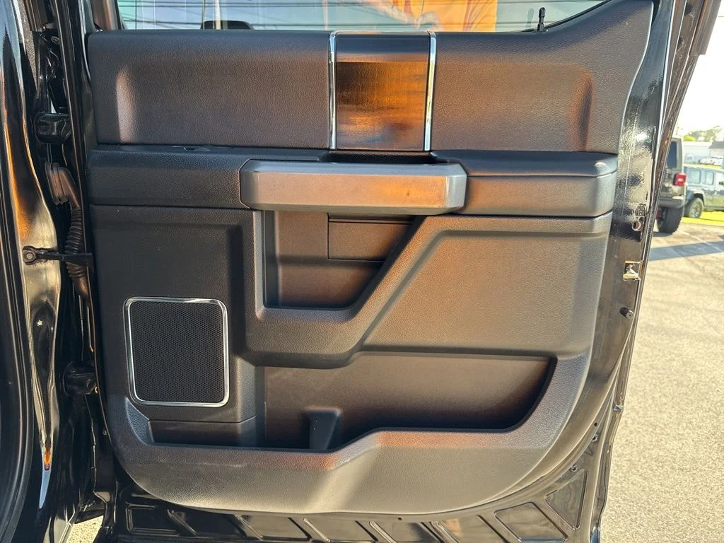 2019 Ford F-450 Super Duty Platinum - Photo 19