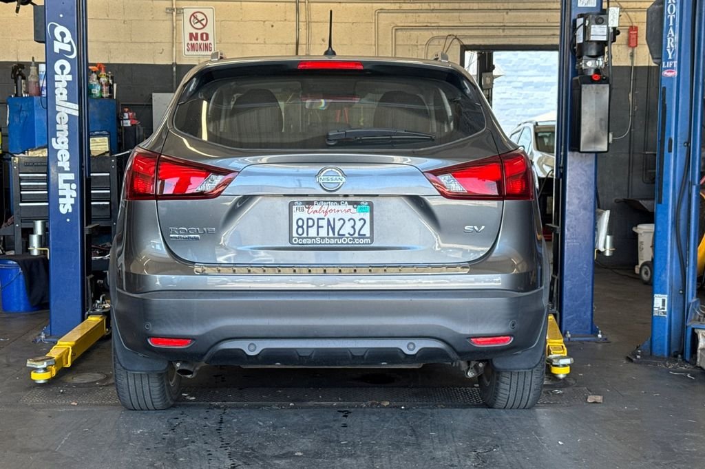 Used 2019 Gray Nissan SV image 8
