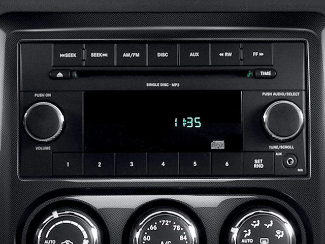 Used 2014 Black Dodge SXT image 12