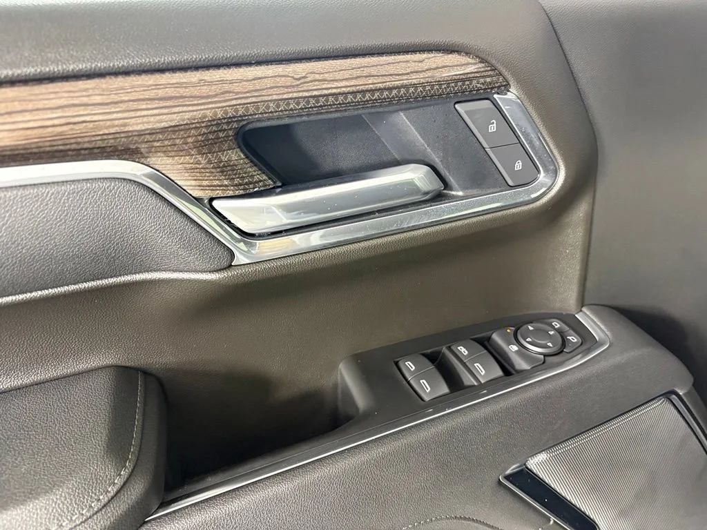New 2026 Sterling Gray Metallic Chevrolet LT image 22