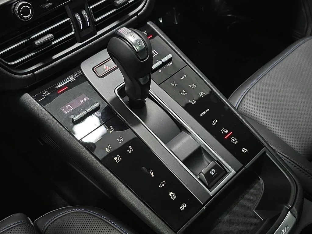 New 2026 Dolomite Silver Metallic Porsche GTS image 20