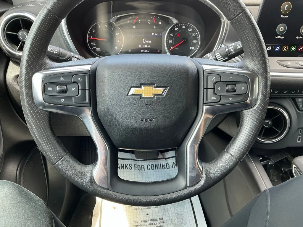 Used 2025 White Chevrolet LT image 34