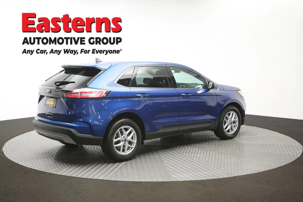 Used 2021 Blue Ford SEL image 40