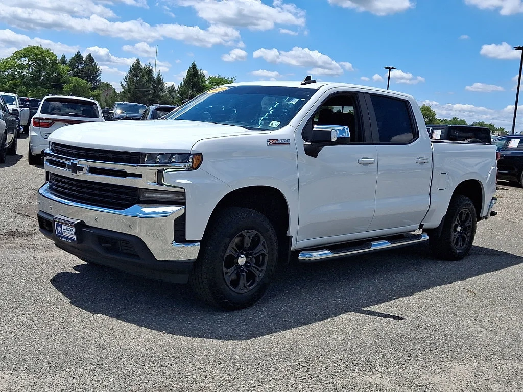 Used 2022 Summit White Chevrolet LT image 6