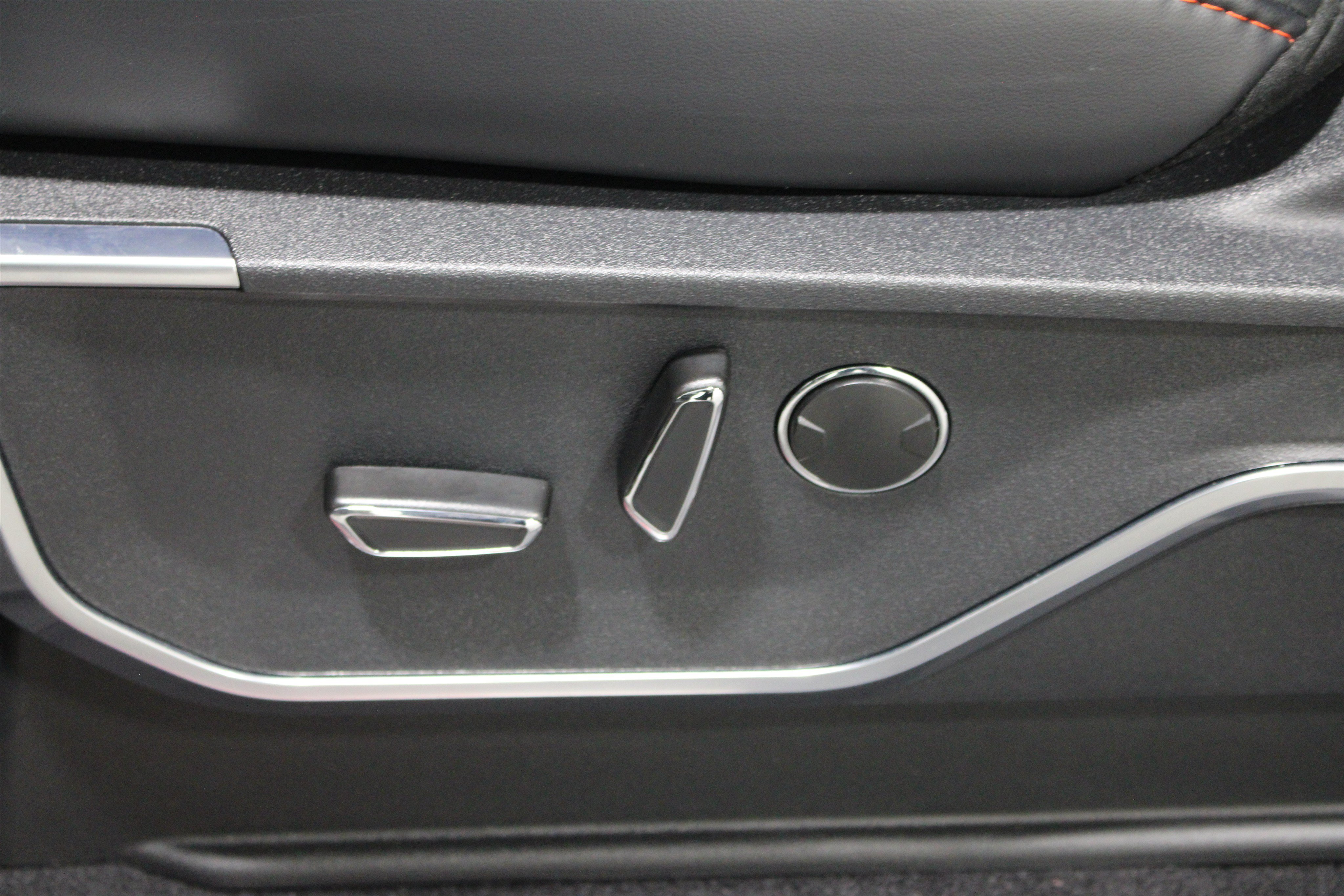 Used 2024 Shelter Green Ford Raptor image 5