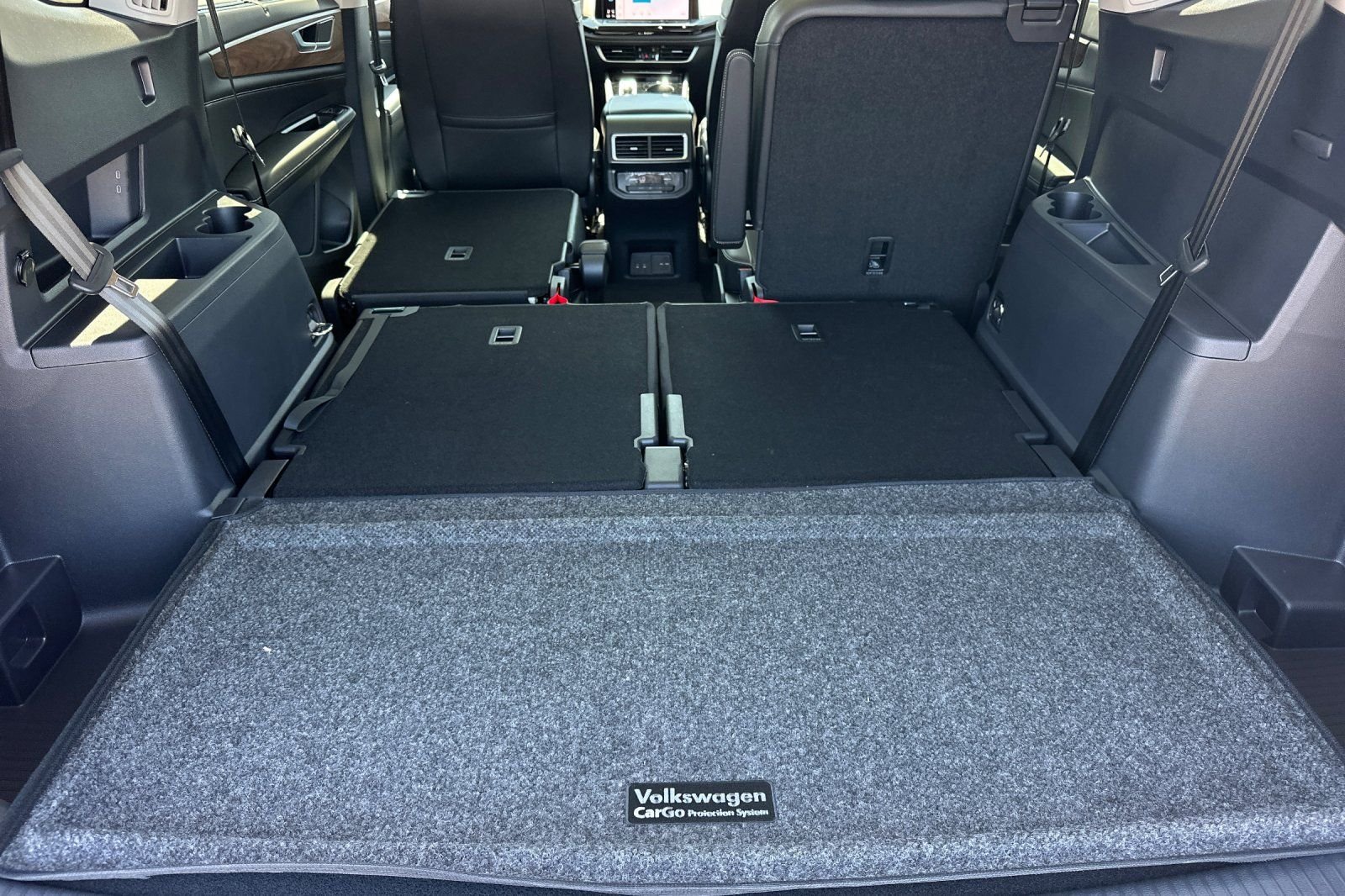 New 2026 Pure Gray Volkswagen SE w/Technology image 16