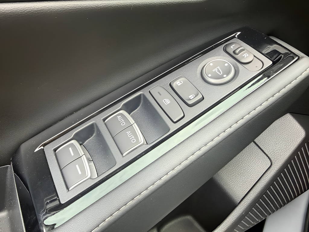 Used 2024 Gray Honda Touring image 25