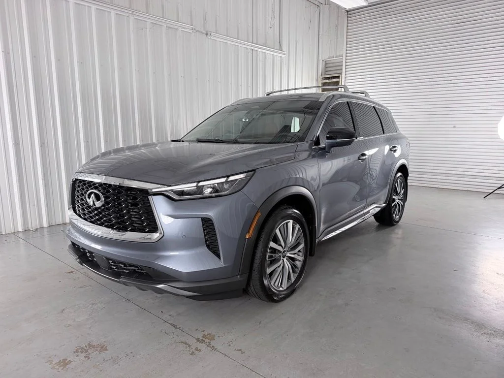 Used 2024 Blue INFINITI Sensory image 1
