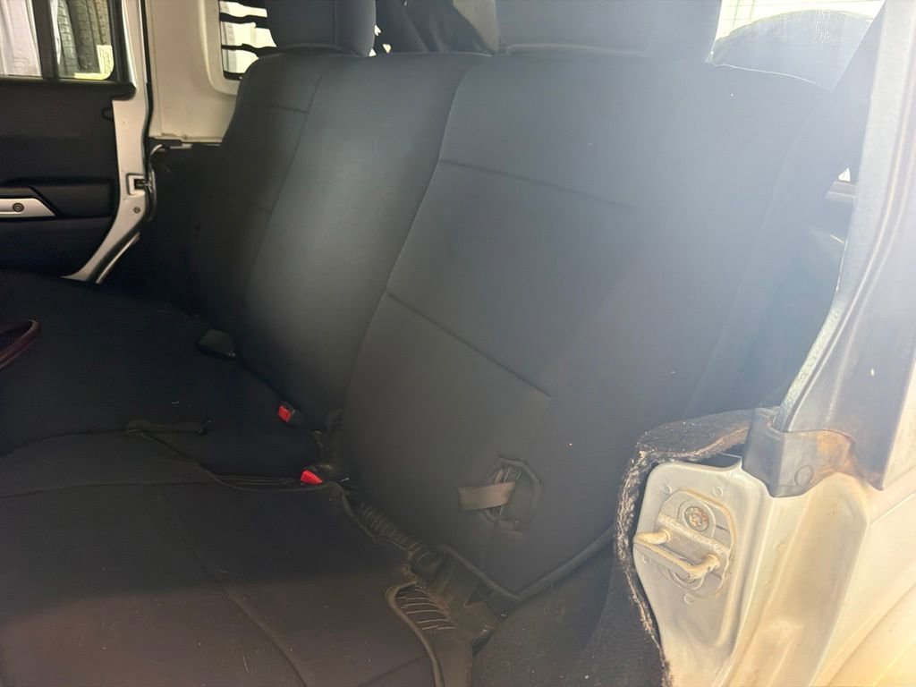 Used 2012 Bright Silver Metallic Clearcoat Jeep Sahara image 7