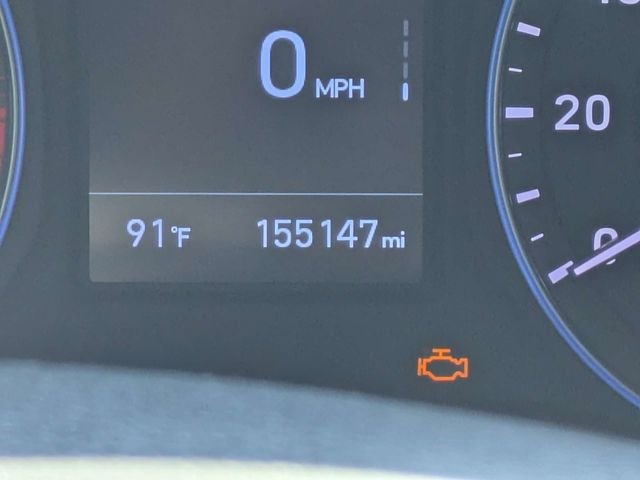 Used 2019 White Hyundai SE image 29